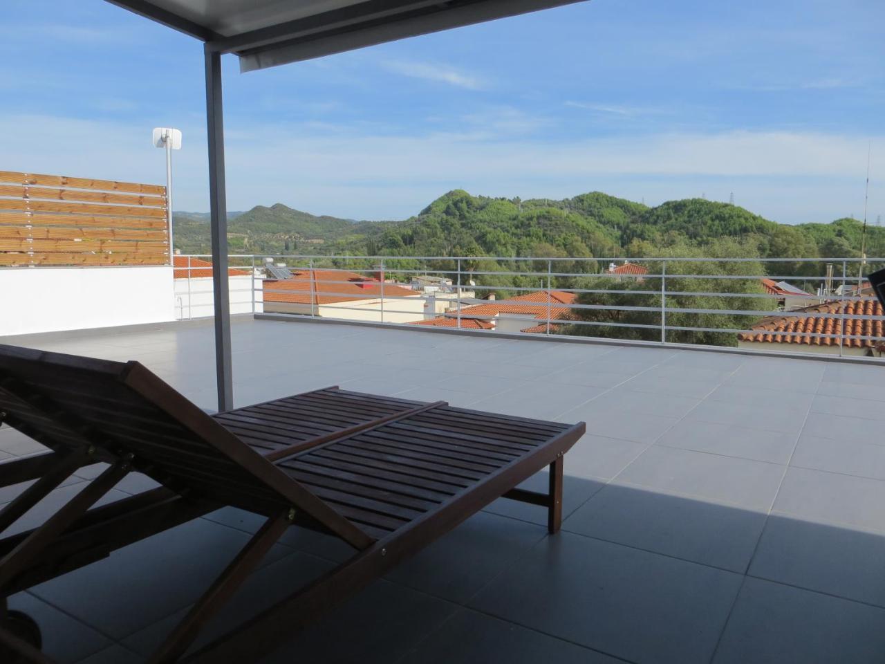 Leonidaion Guesthouse Ancient Olympia Luaran gambar A roof terrace in Spain